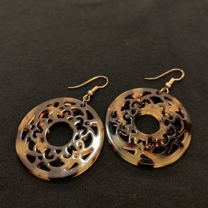 Tortoise shell Hawaiian Polynesian dangle earrings